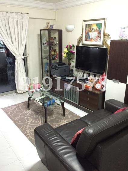 Yishun Street 81 thumbnail photo